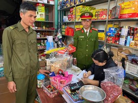 Công an xã Thượng Hồng: Phạt 03 trường hợp vi phạm về hành vi kinh doanh hàng hóa không rõ nguồn gốc