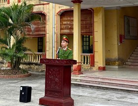 Công an xã Thượng Hồng tổ chức lễ chào cờ đầu tháng 03 năm 2026