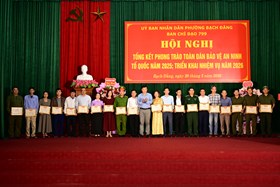 Phường Bạch Đằng: Biểu dương 23 tập thể và 38 cá nhân có thành tích xuất sắc trong công tác xây dựng phong trào “Toàn dân bảo vệ ANTQ” năm 2025
