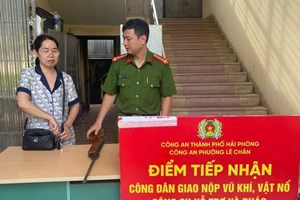 Công an phường Lê Chân: Vận động người dân tự nguyện giao nộp súng hơi