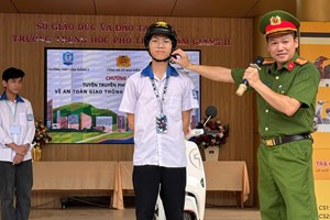 Công an xã Mao Điền: Tuyên truyền phòng chống tác hại thuốc lá, hướng dẫn kỹ năng lái xe gắn máy, xe máy điện cho 1.000 học sinh PTTH