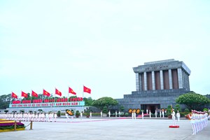 Đoàn đại biểu Đảng ủy Công an Trung ương, Bộ Công an vào Lăng viếng Chủ tịch Hồ Chí Minh