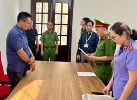 Khởi tố, bắt tạm giam một cán bộ địa chính về hành vi chiếm đoạt tài sản (xã Cẩm Giàng)