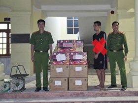 Khởi tố vụ án, khởi tố bị can, Lệnh tạm giam đối với đối tượng buôn bán trái phép 255,87 kg pháo nổ ở xã Phú Thái