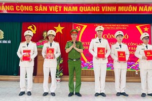 Công an phường Đông Hải: 28 CBCS được thăng cấp bậc hàm, nâng lương năm 2026