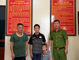 Công an phường Thiên Hương giúp đỡ công dân tìm con trai bị lạc