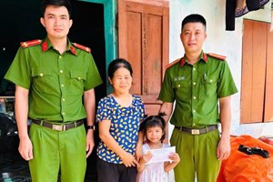 Công an xã Hồng Châu tổ chức hoạt động “Nâng bước em đến trường” tháng 05/2026