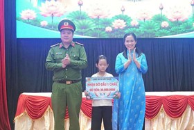 Công an xã Kim Thành hưởng ứng Tháng hành động vì trẻ em, chung tay chăm lo trẻ em có hoàn cảnh khó khăn