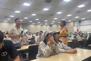 Tuyên truyền pháp luật về TTATGT và hướng dẫn kỹ năng lái xe an toàn cho hơn 300 công nhân công ty TNHH Hyundai Kefico Việt Nam