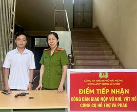 Công an phường Lê Chân: Vận động Nhân dân giao nộp 12 vũ khí, vật liệu nổ, công cụ hỗ trợ và pháo