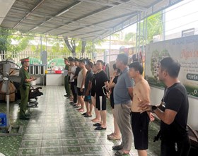 Công an phường Thủy Nguyên: Chủ động tập huấn bơi lội chuẩn bị kiểm tra thể lực năm 2026