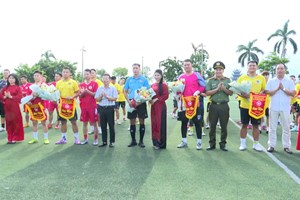 Công an xã An Trường phối hợp tổ chức giải bóng đá gây quỹ tri ân gia đình chính sách