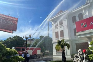 Đội Chữa cháy và cứu nạn, cứu hộ khu vực 8: Thực tập phương án chữa cháy và cứu nạn tại trụ sở Agribank (Chi nhánh Cẩm Giàng - Hải Dương)