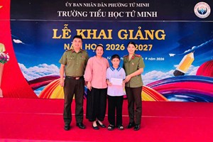 Chi đoàn Phòng An ninh điều tra: Nâng bước em nhỏ có hoàn cảnh khó khăn tới trường