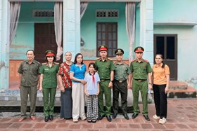 Công an xã Nam Sách lan tỏa yêu thương từ chương trình “Cha - Mẹ đỡ đầu”