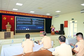 Khai mạc lớp tập huấn nghiệp vụ tuần tra, kiểm soát và xử lý vi phạm giao thông cho gần 300 cán bộ, chiến sĩ Phòng Cảnh sát giao thông