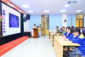 Phòng Cảnh sát giao thông: Tuyên truyền an toàn giao thông cho hơn 100 cán bộ, công nhân viên Công ty Thoát nước