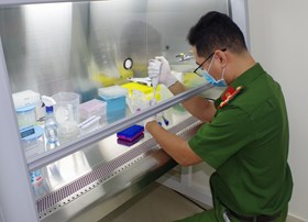 Phòng Kỹ thuật hình sự nâng cao hiệu quả vận hành trang thiết bị phục vụ giám định mô bệnh học