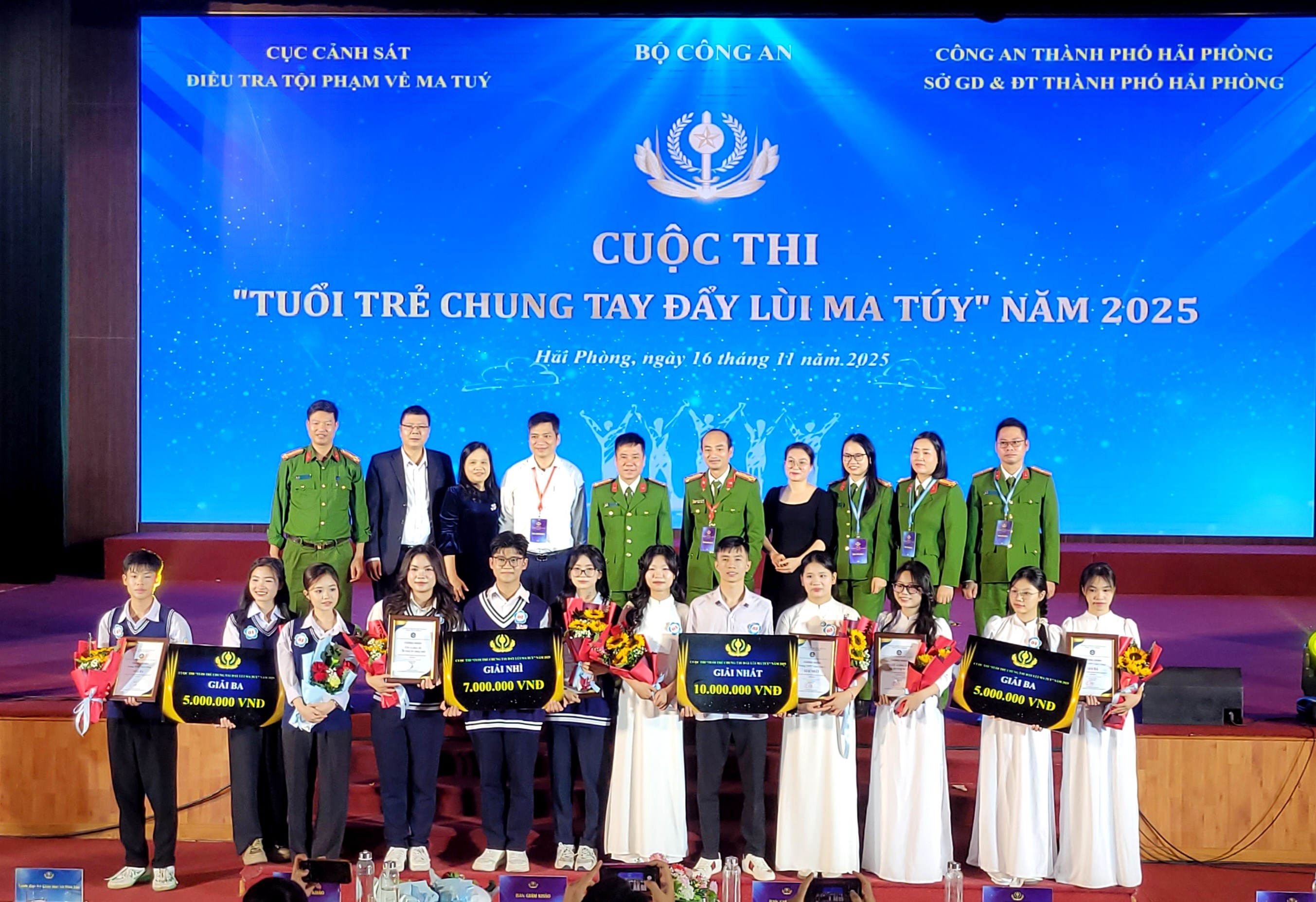 Nhấn vào ảnh để phóng to