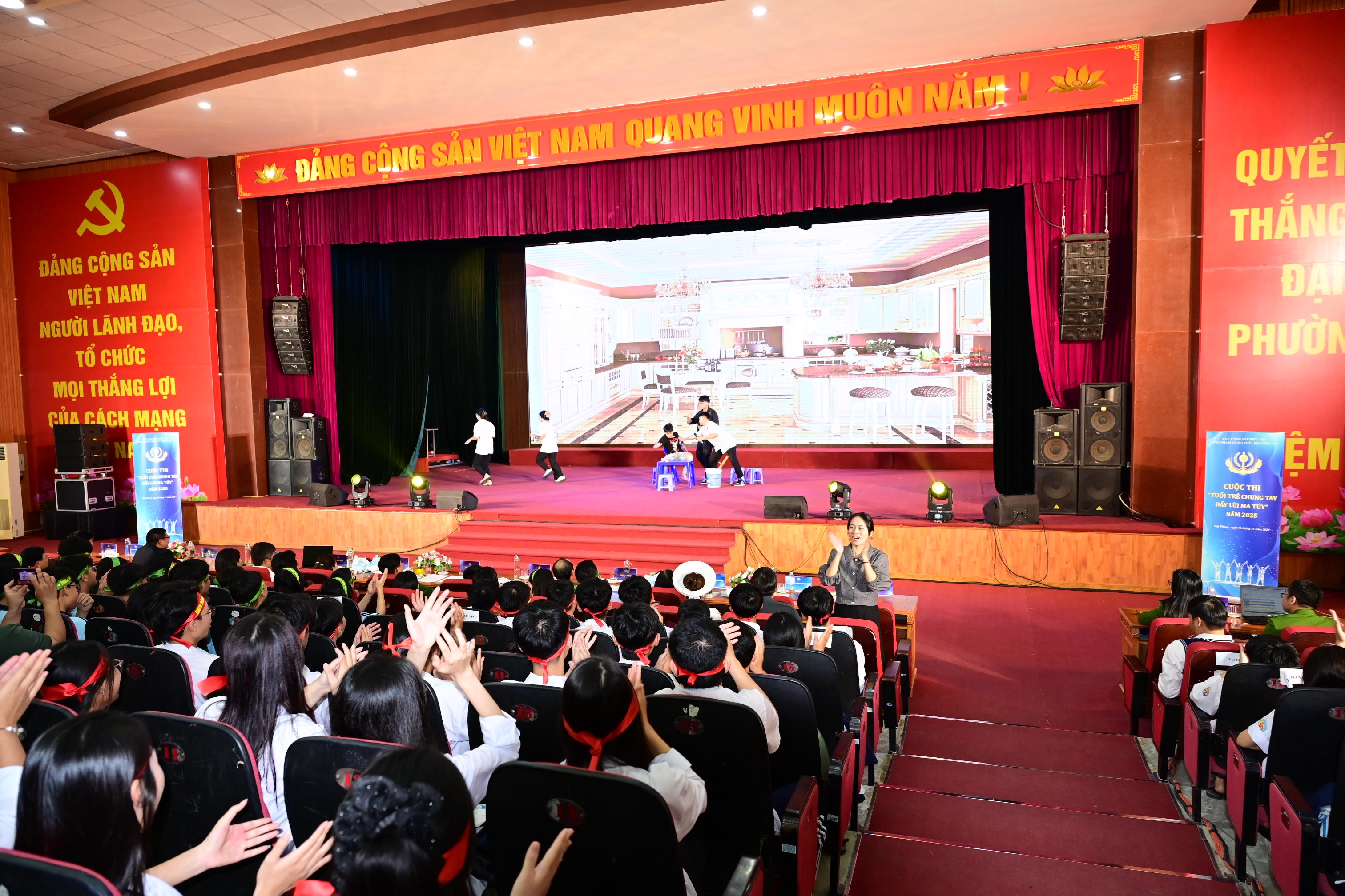Nhấn vào ảnh để phóng to