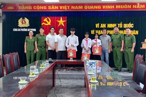 Công an phường An Phong thăm hỏi, động viên và trao tặng những suất quà ý nghĩa tới các em học sinh có hoàn cảnh khó khăn nhân dịp Tết Trung thu