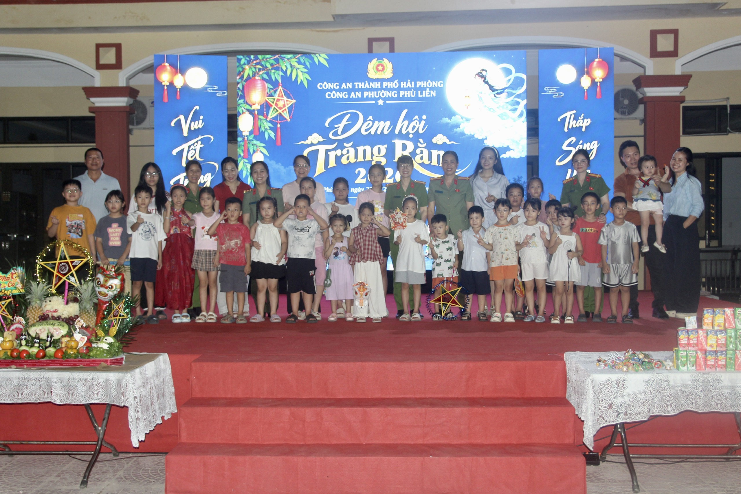 Công an phường Phù Liễn tổ chức chương trình vui Tết Trung thu cho con em cán bộ chiến sỹ Công an phường năm 2026