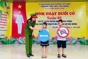 Công an phường Tân Hưng tuyên truyền, phổ biến, giáo dục pháp luật tại Trường Tiểu học Tân Hưng