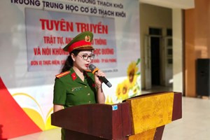 Công an phường Thạch Khôi tuyên truyền TTATGT, phòng, chống ma túy học đường