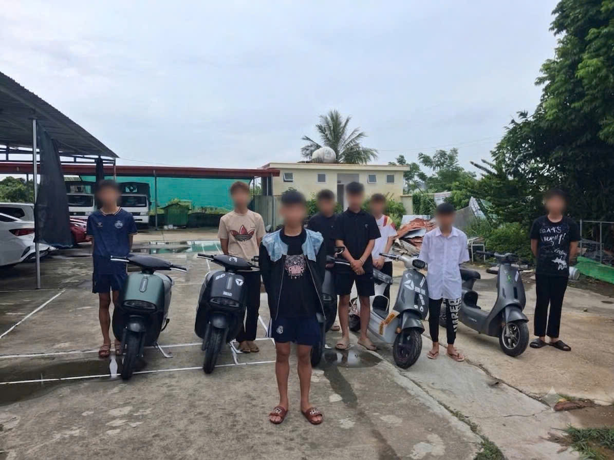 Công an xã Kiến Hải: Triệu tập 09 thanh thiếu niên vi phạm trật tự an toàn giao thông