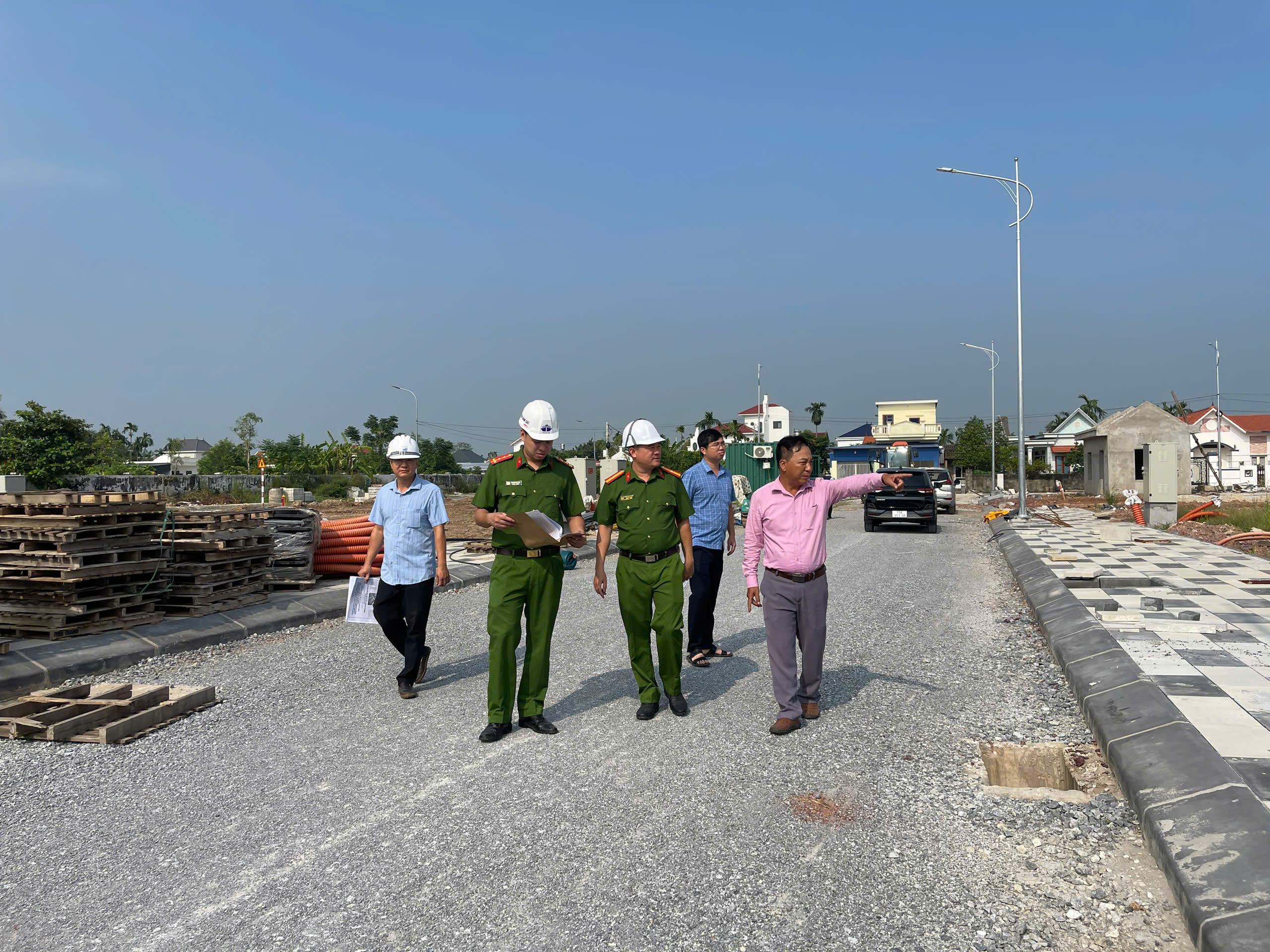 Phòng Cảnh sát PCCC và CNCH kiểm tra an toàn PCCC tại 05 khu tái định cư dự án đường sắt Lào Cai - Hà Nội - Hải Phòng