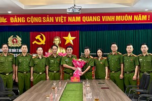 Phòng Cảnh sát QLHC về TTXH: Chúc mừng Đội Cảnh sát phản ứng nhanh nhân kỷ niệm 25 năm Ngày thành lập lực lượng