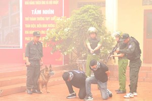 Phường Nam Triệu tổ chức diễn tập thực binh xử trí tình huống A2, tái chiếm mục tiêu, giải cứu con tin