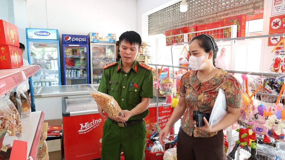 Xã Hợp Tiến kiểm tra an toàn thực phẩm dịp Tết Trung thu năm 2026
