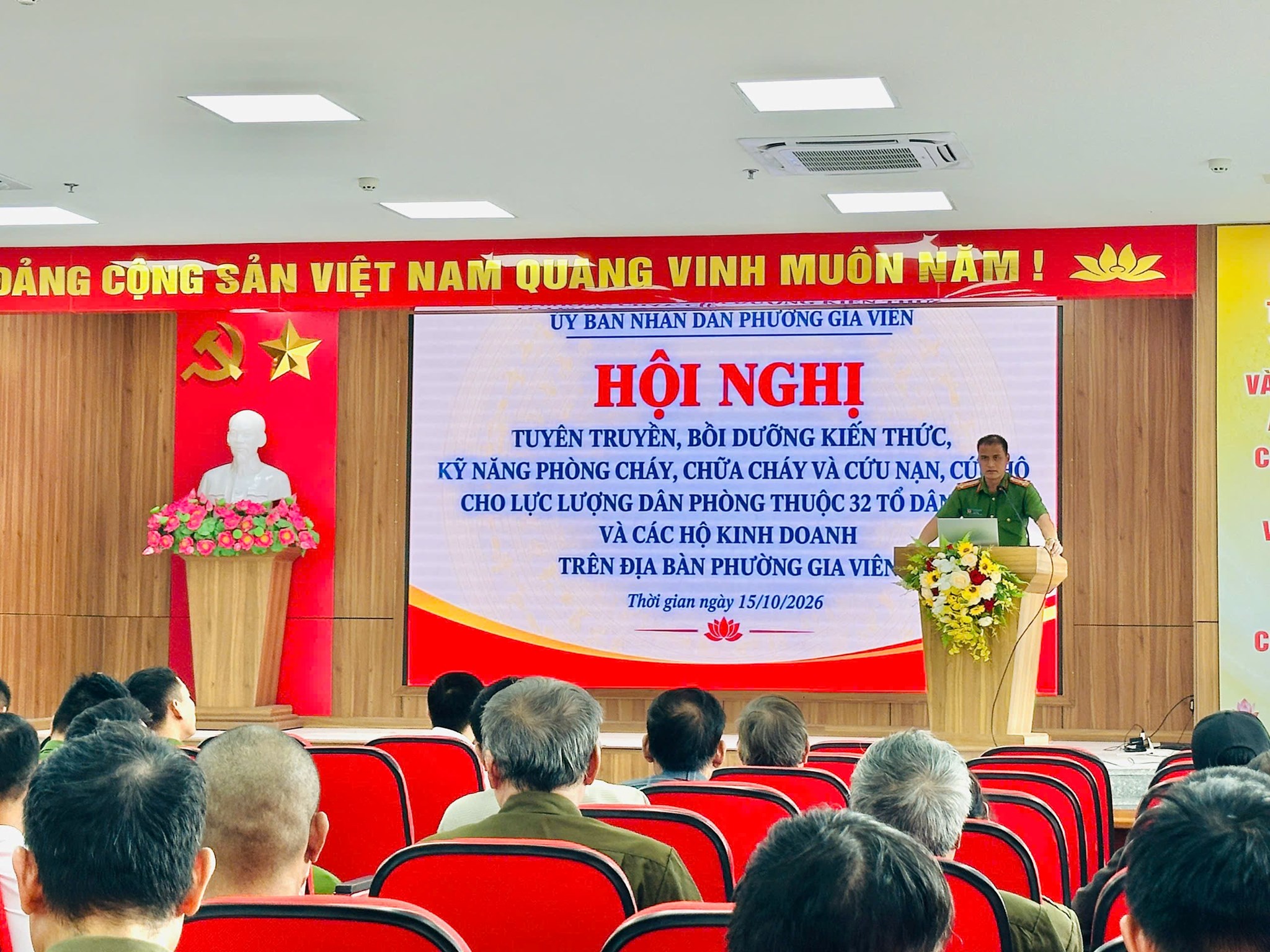 Công an phường Gia Viên tham mưu tổ chức Hội nghị tuyên truyền, bồi dưỡng kiến thức, kỹ năng PCCC và CNCH cho lực lượng dân phòng và hộ kinh doanh