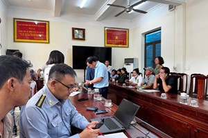 Công an phường Hòa Bình tuyên truyền, hướng dẫn cài đặt phần mềm giám sát tàu cá