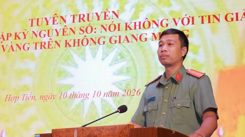 Công an xã Hợp Tiến phối hợp tuyên truyền an ninh mạng cho hơn 100 cán bộ, hội viên phụ nữ