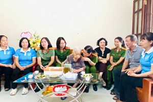 Hội Phụ nữ Phòng Cảnh sát PCCC & CNCH, Chi hội Phụ nữ các Công an phường Phù Liễn và Kiến An nhận hỗ trợ Mẹ Việt Nam anh hùng Phạm Thị Nhung
