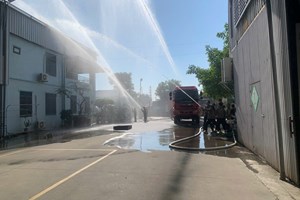 Phòng Cảnh sát PCCC và CNCH: Phối hợp thực tập phương án chữa cháy tại Công ty TNHH TMVT Đại Lộc