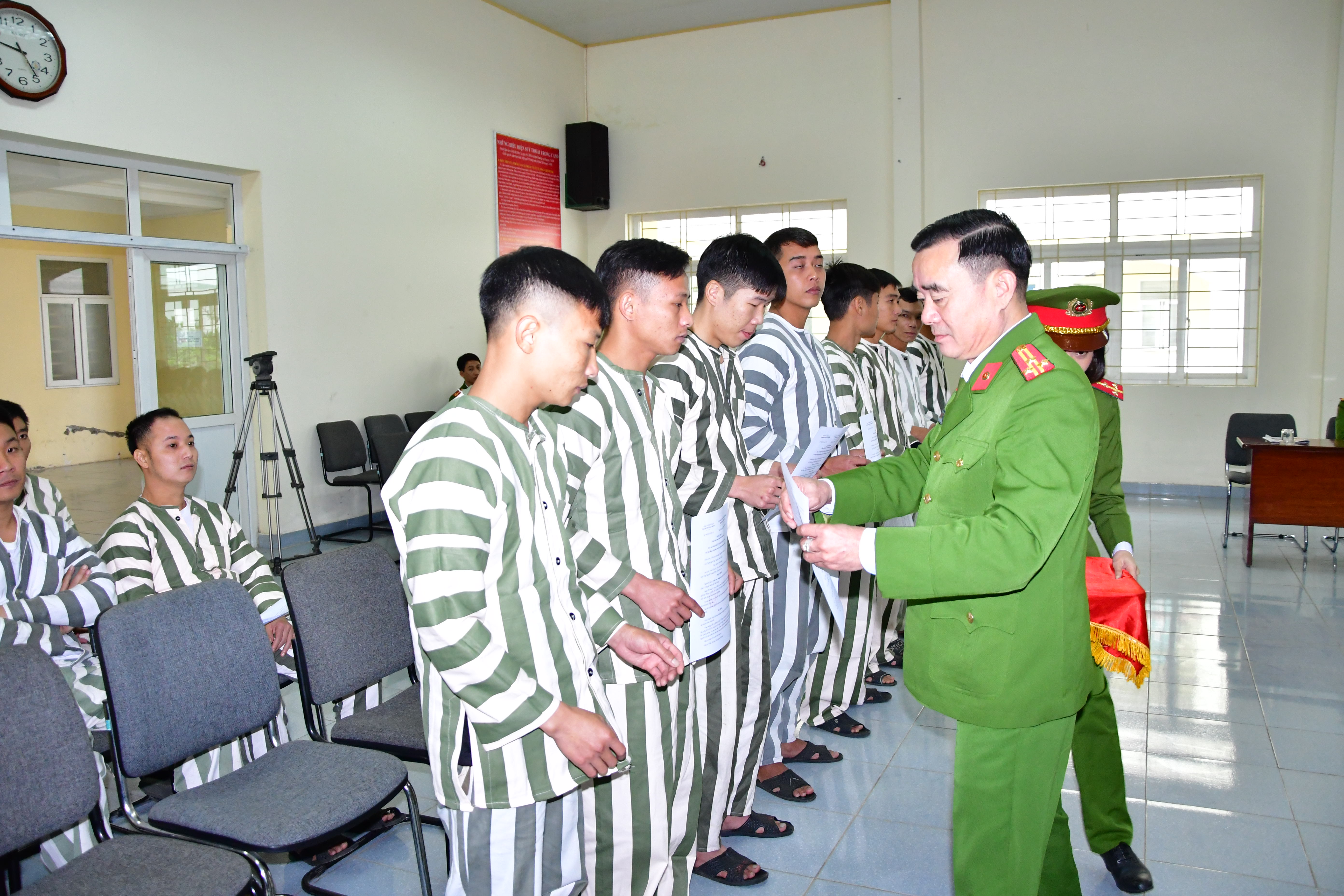 62 phạm nhân được giảm thời hạn chấp hành án phạt tù đợt Tết Nguyên đán Cánh Tý năm 2020