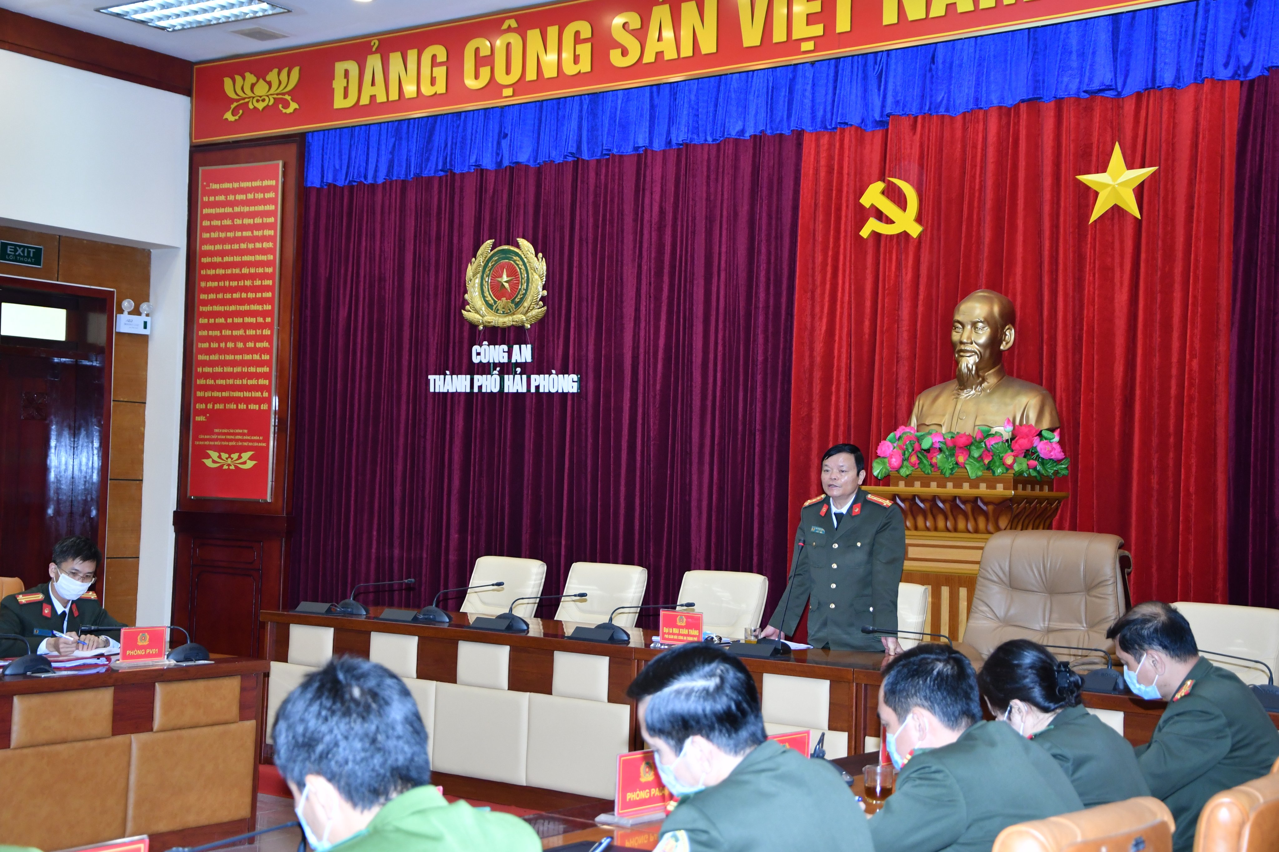 Bộ Công an tập huấn trực tuyến kiến thức, kỹ năng phòng chống dịch bệnh Covid-19