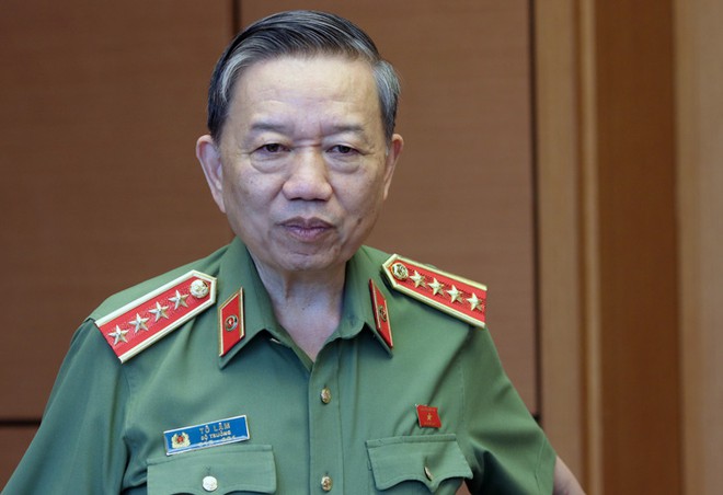 Bộ trưởng Bộ Công an ban hành Công điện mệnh lệnh tăng cường các biện pháp phòng, chống dịch bệnh COVID-19