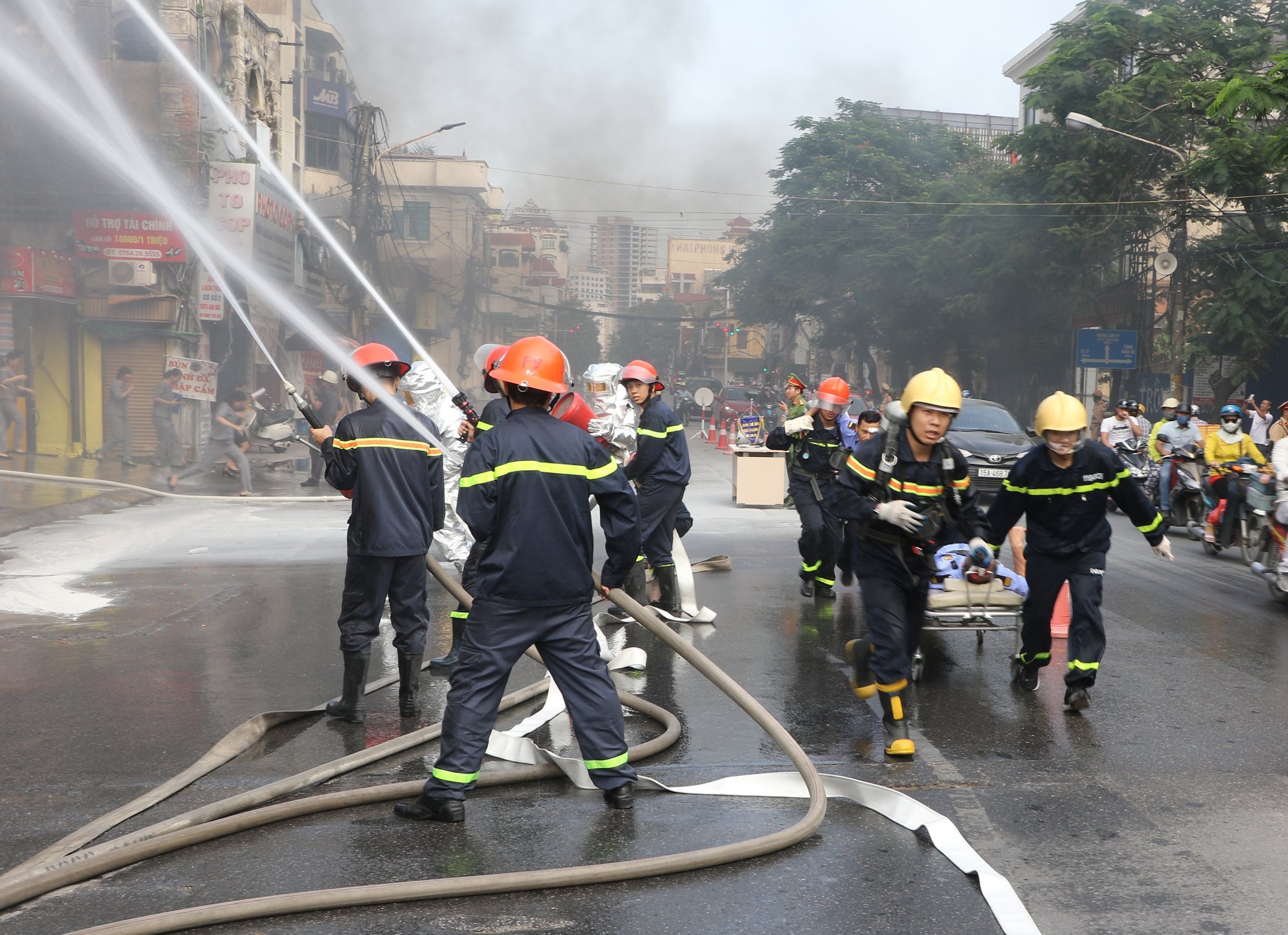 Cách thoát hiểm khi cháy khách sạn, siêu thị