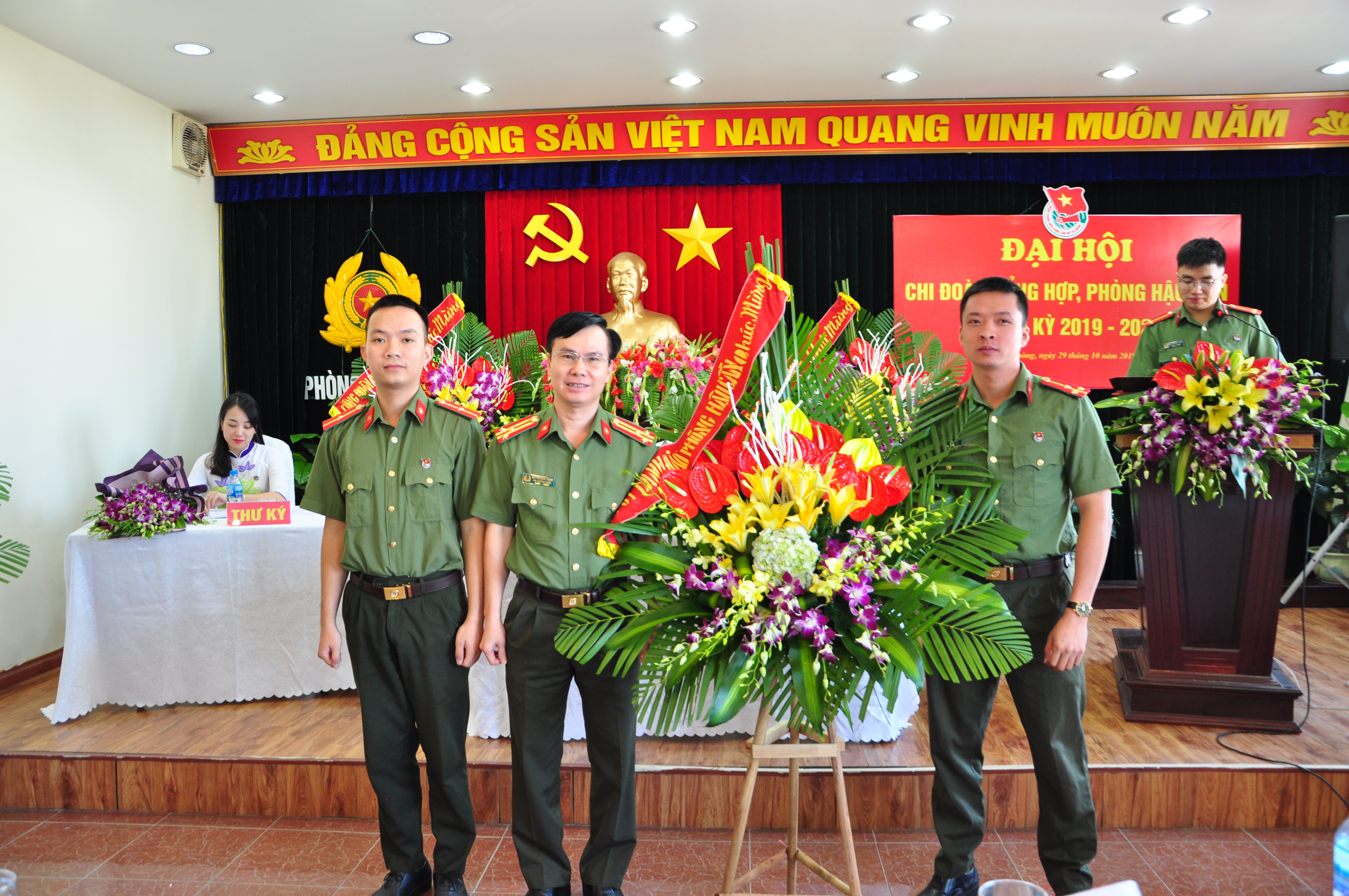 Chi đoàn Tổng hợp Phòng Hậu cần - CATP: Tổ chức đại hội nhiệm kỳ 2019-2022