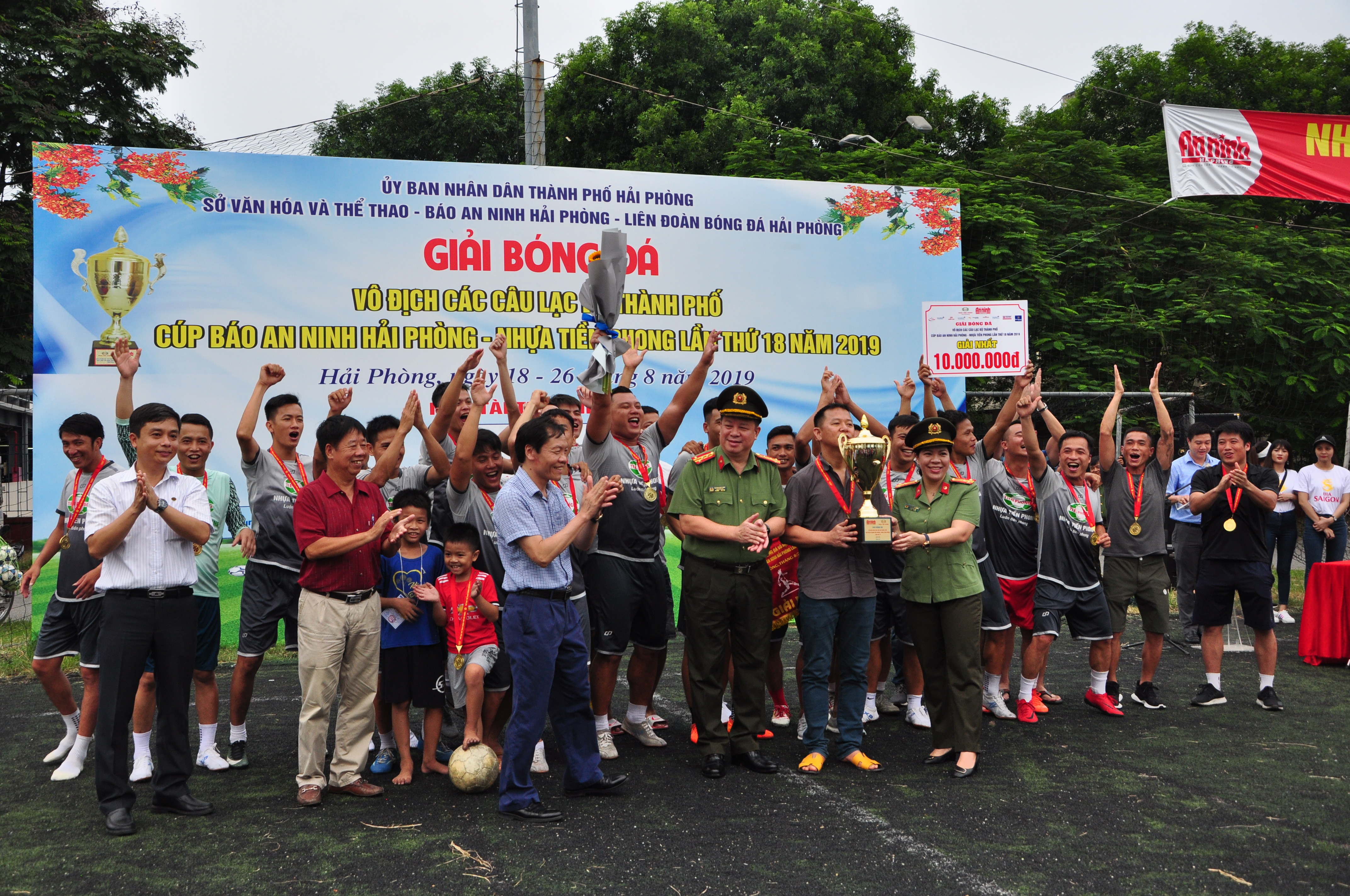 Chung kết tranh ngôi vô địch Giải bóng đá vô địch các CLB thành phố Cúp Báo An ninh Hải Phòng - Nhựa Tiền Phong lần thứ 18