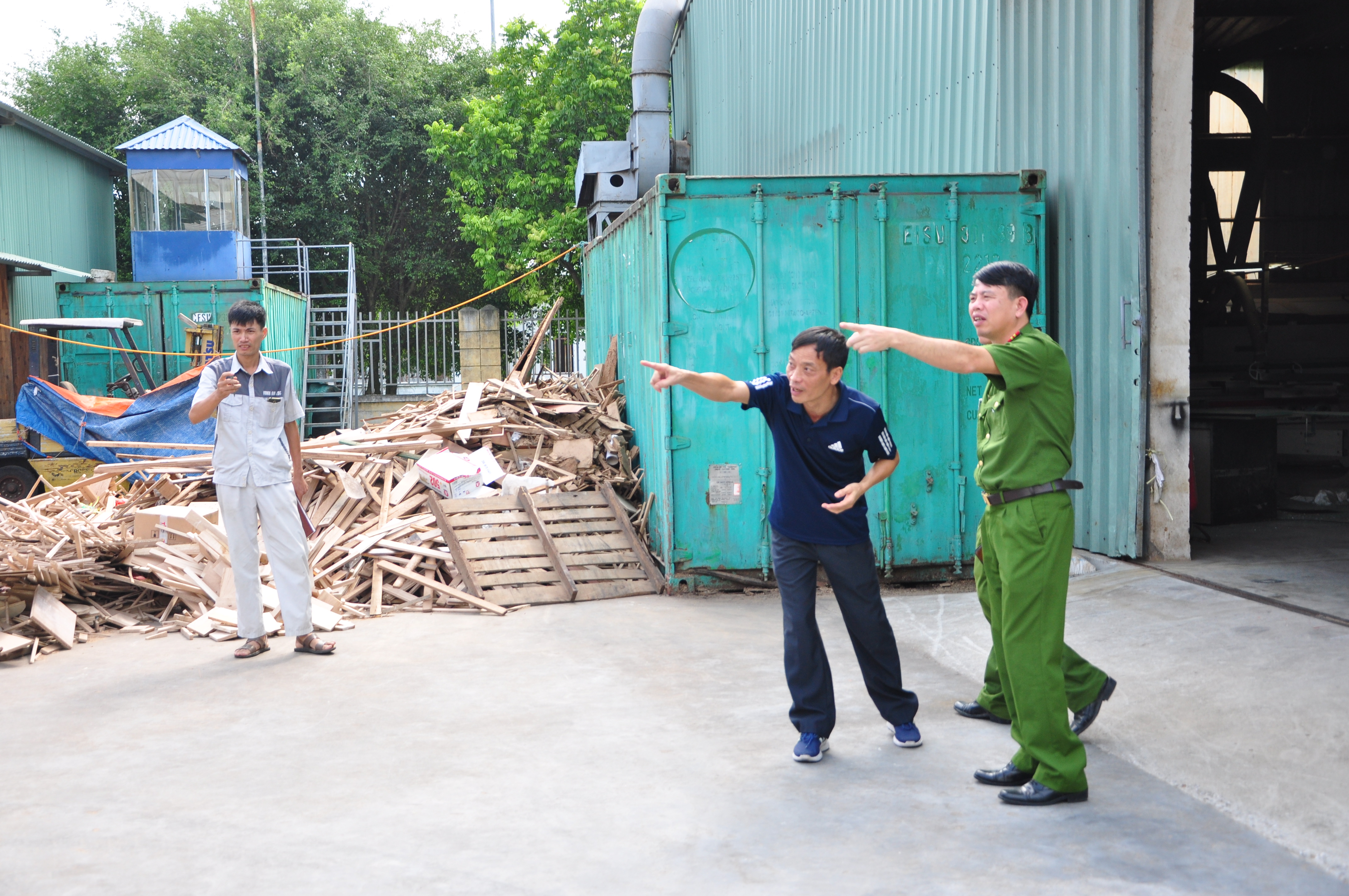 Cơ sở sản xuất, xưởng chế biến gỗ cần chủ động phòng chống cháy, nổ