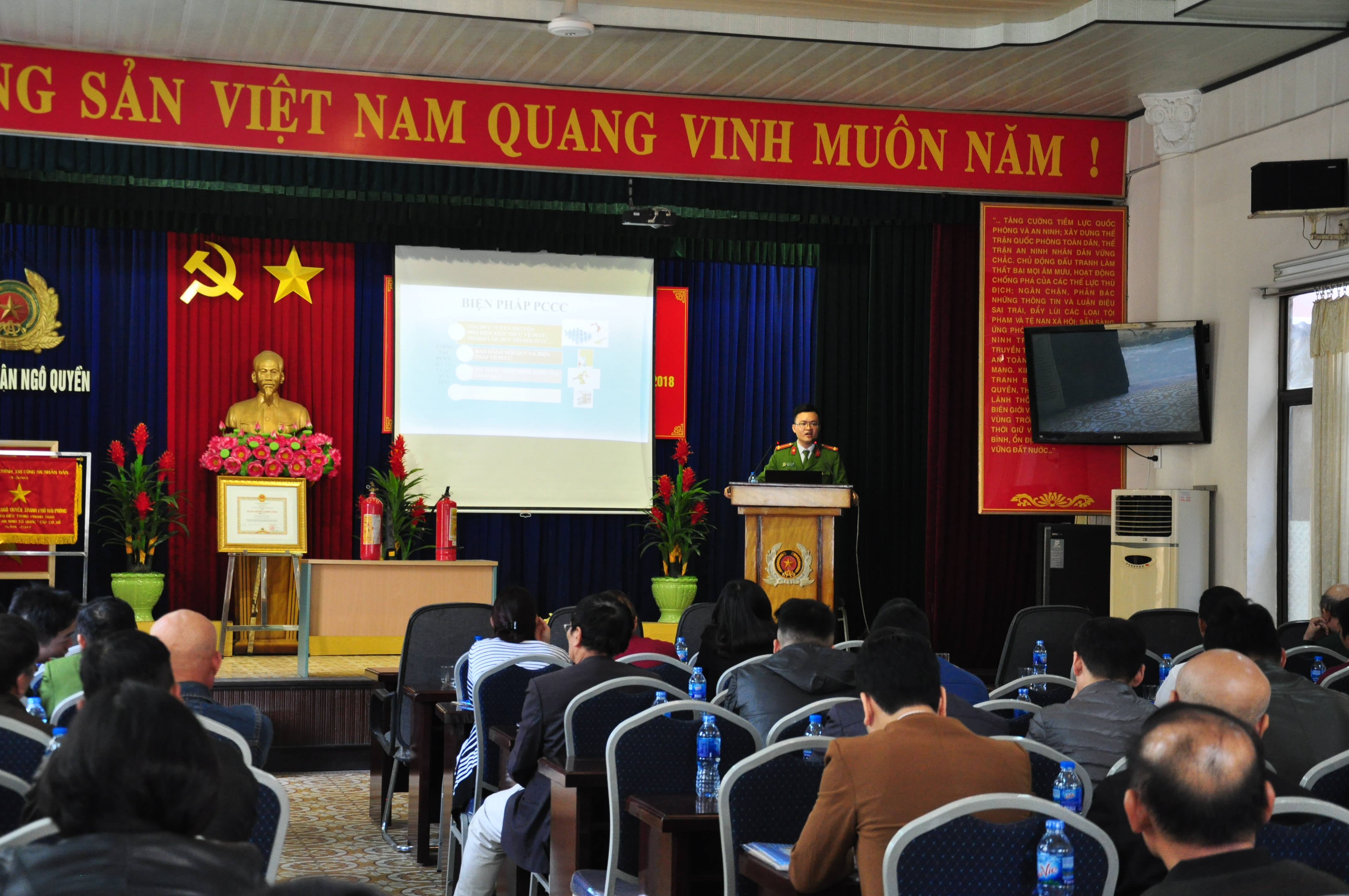 Công an các quận, huyện tiếp tục kiểm tra, hướng dẫn PCCC