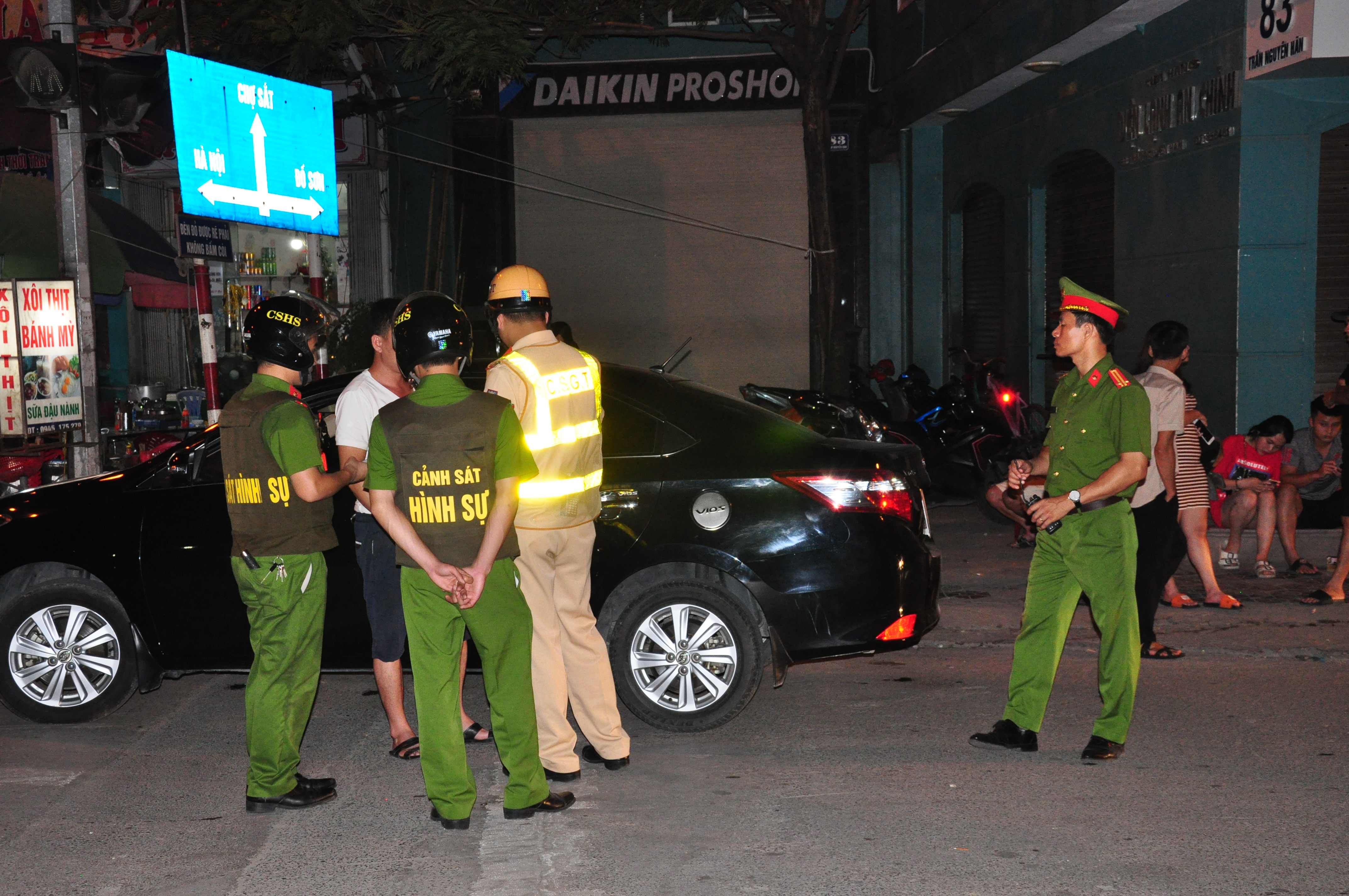 Công an quận Dương Kinh: Đẩy mạnh tuần tra chống cướp, cướp giật, trộm cắp