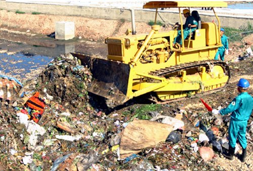 Công an quận Kiến An: Xử phạt 3 vụ đổ chất thải rắn công nghiệp