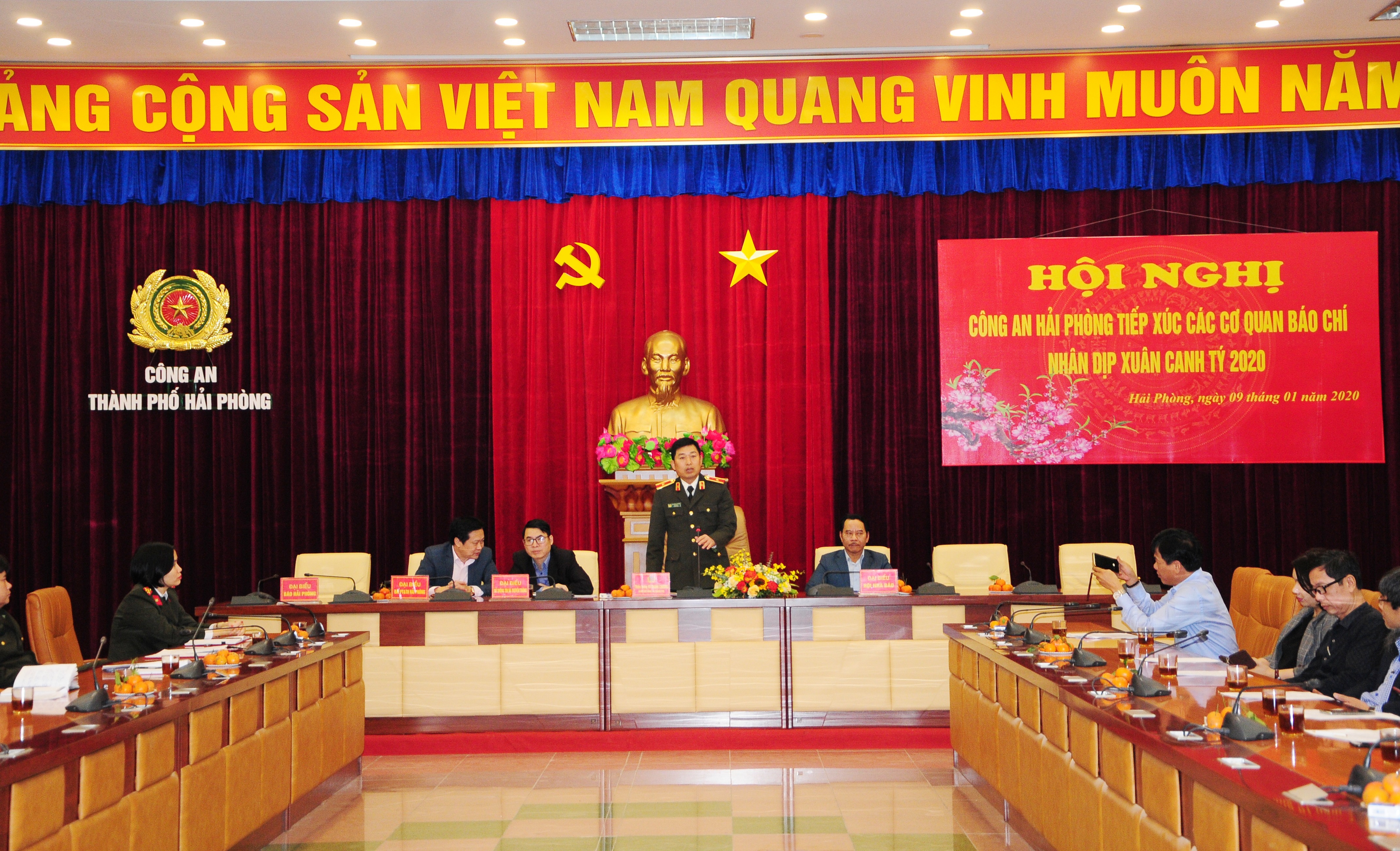 Công an thành phố  tiếp xúc cơ quan báo chí nhân dịp Xuân Canh Tý 2020