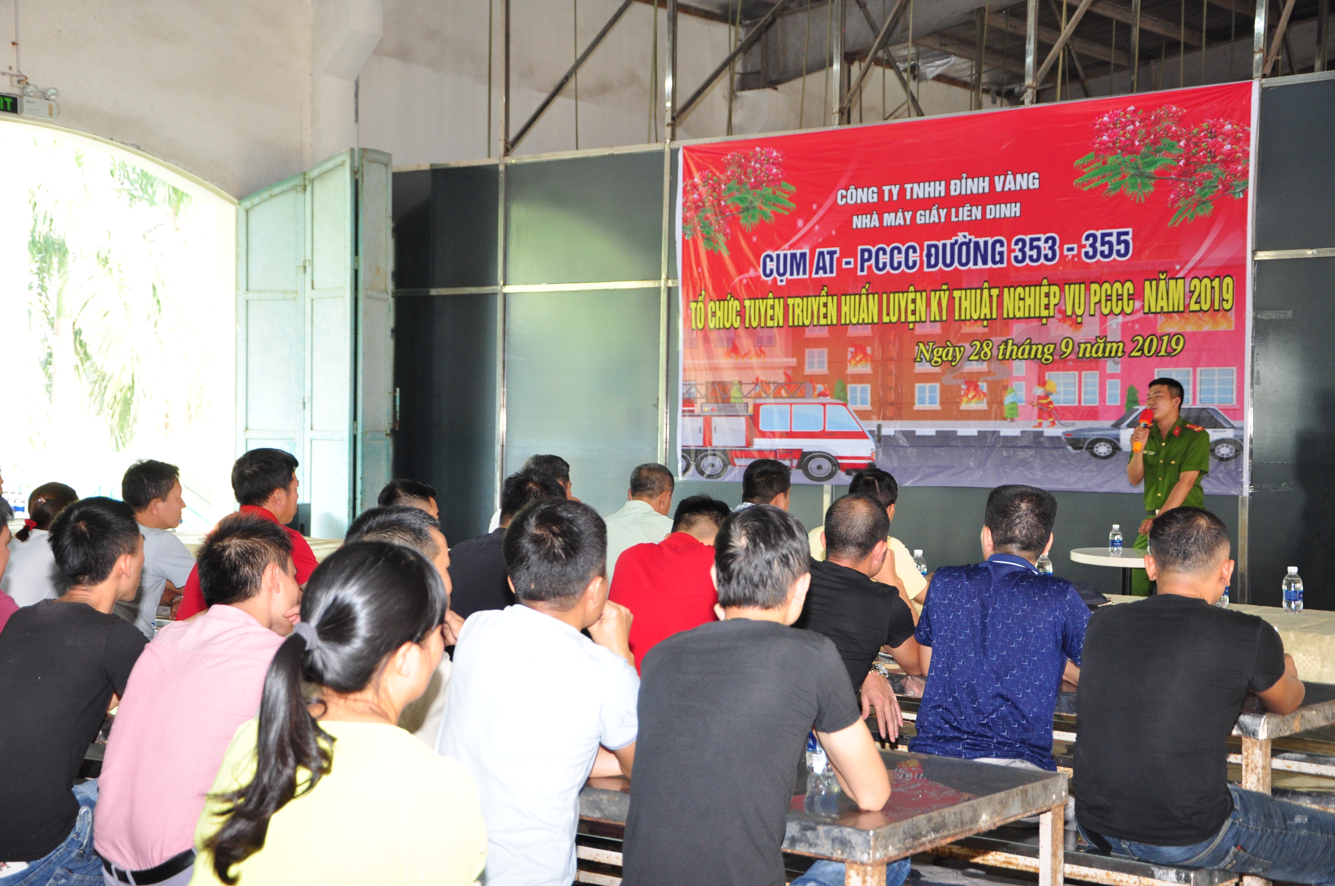 Cụm an toàn PCCC đường 353-355: Huấn luyện kỹ thuật nghiệp vụ PCCC